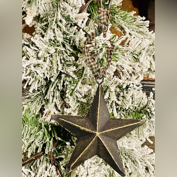 *Hanging Metal Primitive Stars With Gingham Hanger 3.75” Set of Three - Picture 5 of 17